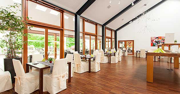 Kurzurlaub mit Wellness am Bodensee in berlingen zwischen Meersburg, Blumeninsel Mainau, Konstanz, Radolfzell, Gemseinsel Reichenau, Friedrichshafen, Singen, Ravensburg, Stein am Rhein, Rheinfall bei Schaffhausen, Lindau und Bregenz  